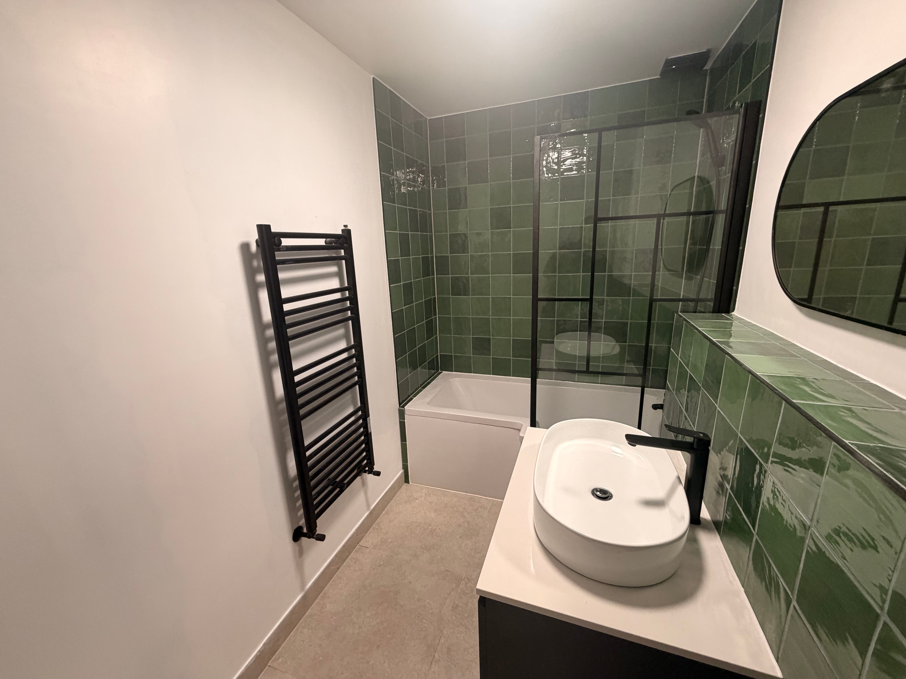 Bathroom renovation Pinner — project photo 9